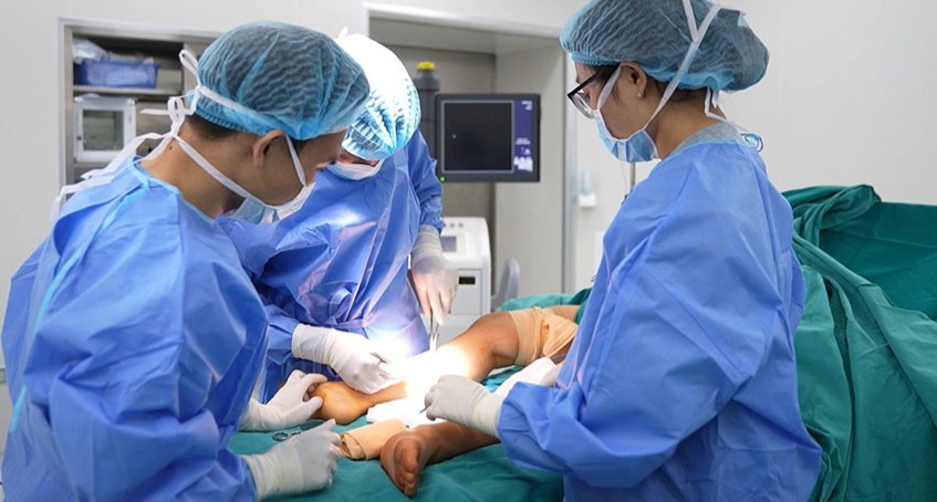 Phẫu thuật điều trị bàn chân bẹt ở trẻ nhỏ